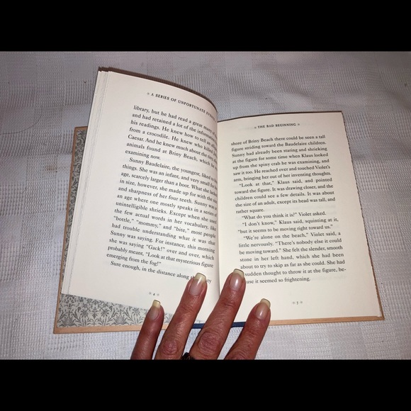 'A Series of Unfortunate Events' #1 Hard Cover Book - Picture 8 of 12